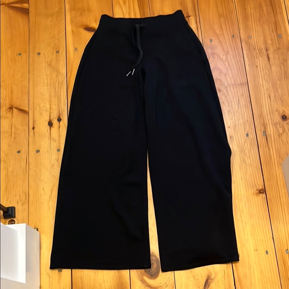 Spanx Air Essentials Wide Leg Pants - Black, Size Small Petite